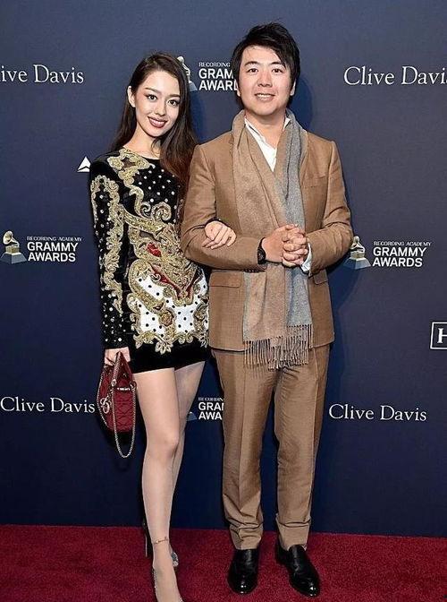 老婆丝袜恨天高,探寻妻子心中的时尚密码