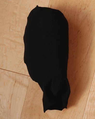 套两条丝袜,演绎时尚诱惑