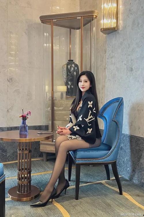 老婆的丝袜高跟鞋